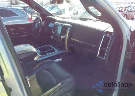 2015 Ram 1500 Laramie Limited 2.0 z USA, uszkodzony, nr VIN 1C6RR7PT0FS723499